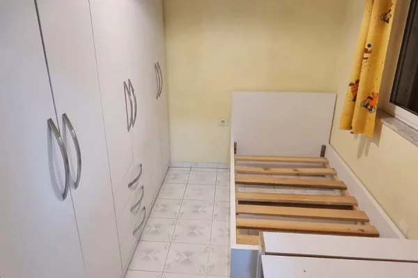 Shtepi me qera Shtepi Private ne Tirane, 2+1, Mobilimi E mobiluar, Pagesa 50,000  Leke.