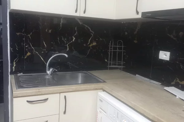 Shtepi me qera Apartament ne Tirane, Garsoniere, Mobilimi E mobiluar, Pagesa 30,000  Leke.