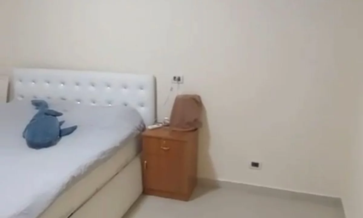 Shtepi me qera Apartament ne Tirane, 2+1, Mobilimi E mobiluar, Pagesa 55,000  Leke.