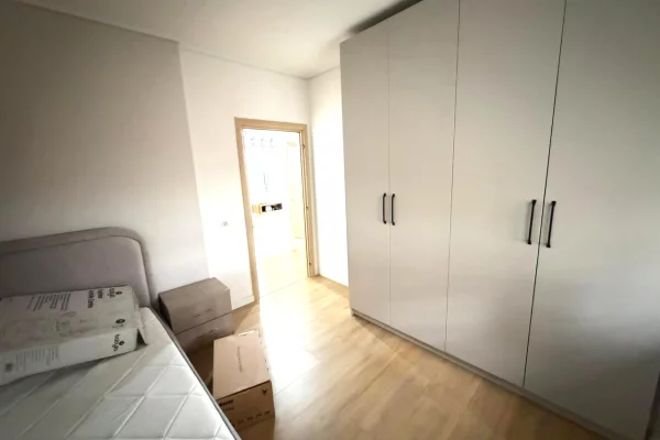 Shtepi me qera Apartament ne Tirane, 2+1, Mobilimi E mobiluar, Pagesa 700  Euro.