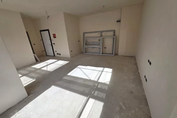 APARTAMENT NË SHITJE 1+1 – ISH FUSHA E AVIACIONIT