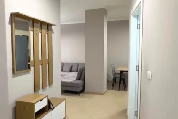 Shtepi ne shitje Apartament ne Tirane, 2+1, Mobilimi E mobiluar, Pagesa 198,800  Euro.