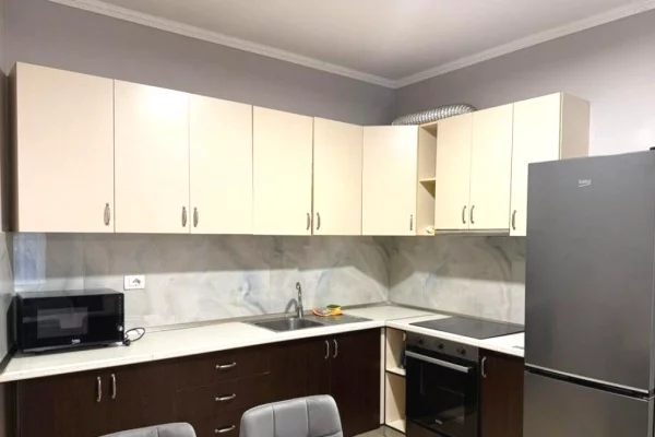 Shtepi ne shitje Apartament ne Tirane, 2+1, Mobilimi E mobiluar, Pagesa 198,800  Euro.