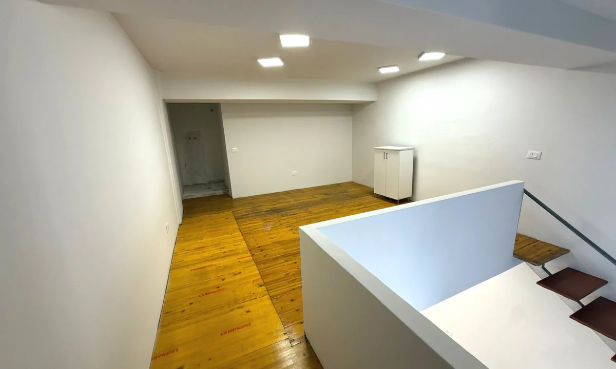 DYQAN ME QIRA – RRUGA E ELBASANIT (AFER MULLIRIT)