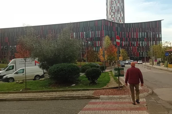 House for Rent 1+1 in Tirana - 700 Euro