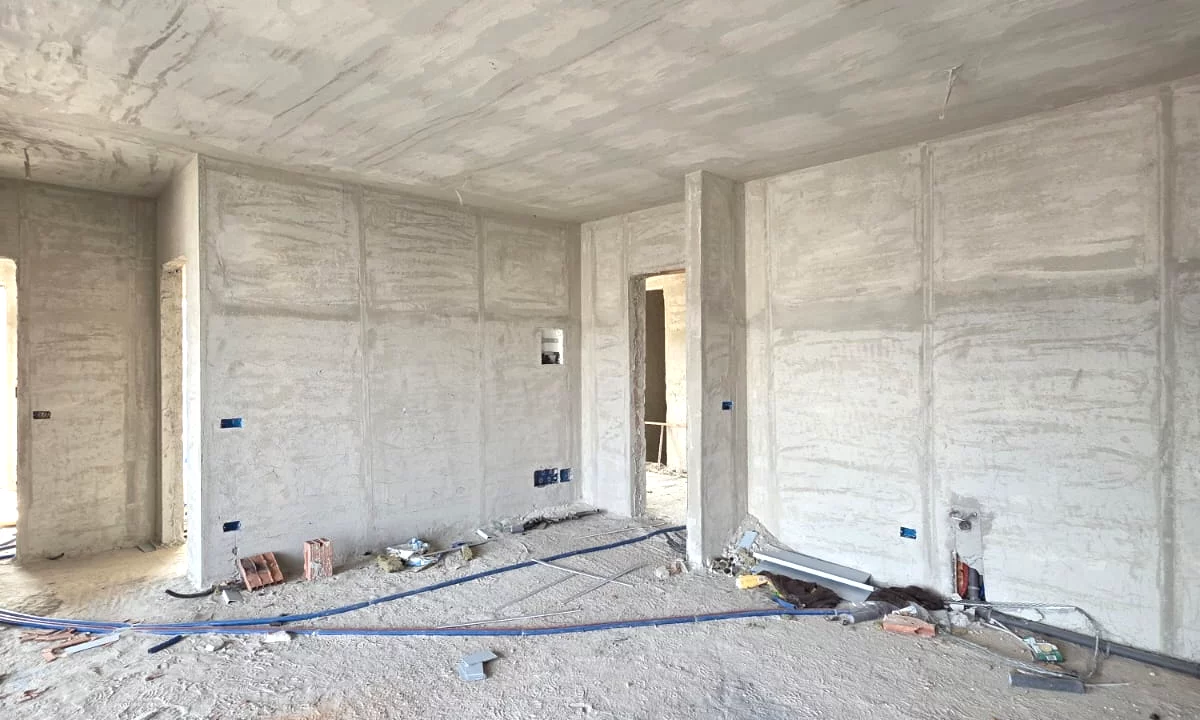 Shtepi ne shitje Apartament ne Tirane, 2+1, Mobilimi Bosh, pa mobiluar, Pagesa 178,000  Euro.