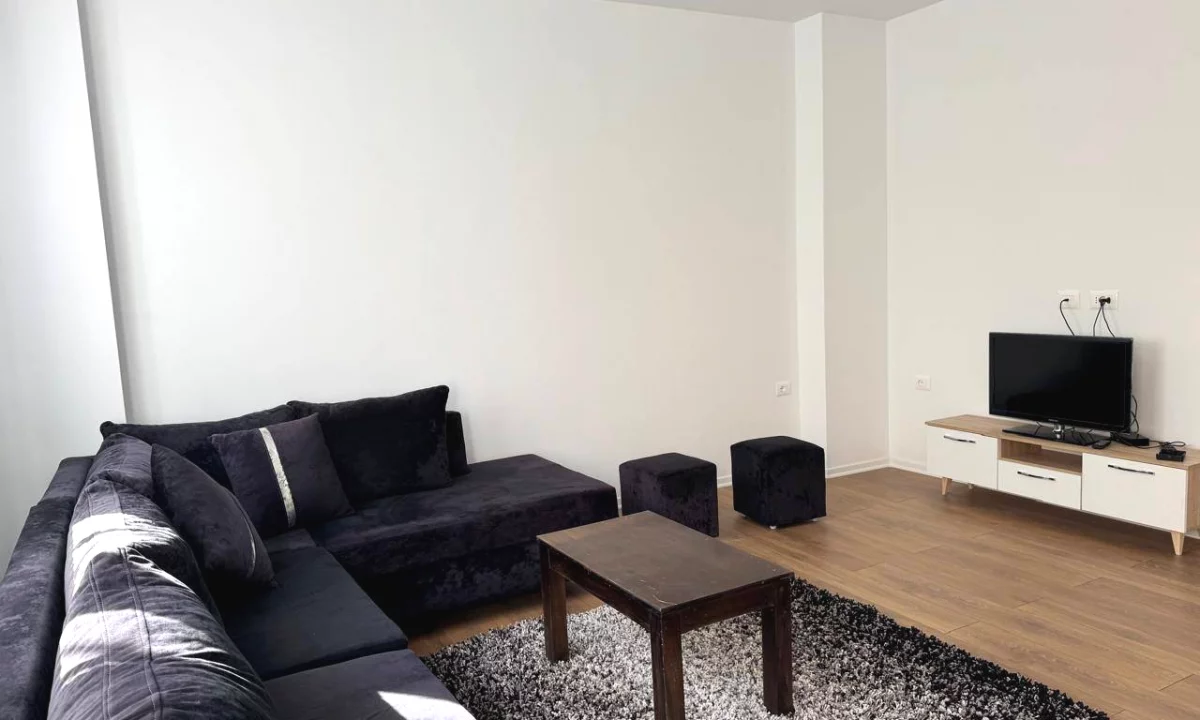 Shtepi me qera Apartament ne Tirane, 1+1, Mobilimi E mobiluar, Pagesa 40,000  Leke.