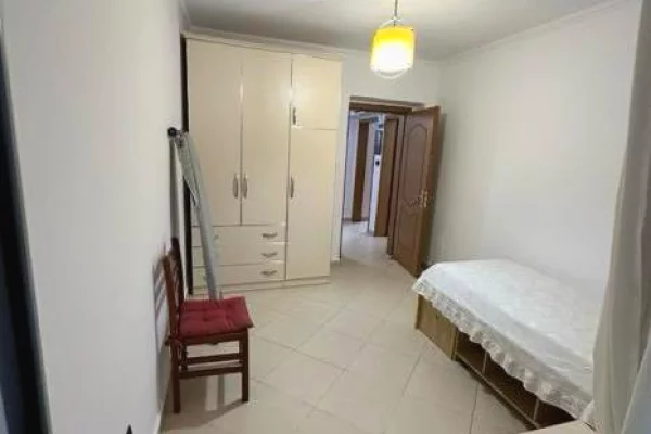 Shtepi me qera Apartament ne Tirane, 2+1, Mobilimi E mobiluar, Pagesa 50,000  Leke.