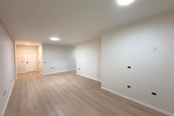 Shtepi ne shitje Apartament ne Tirane, 3+1, Mobilimi E mobiluar, Pagesa 210,000  Euro.