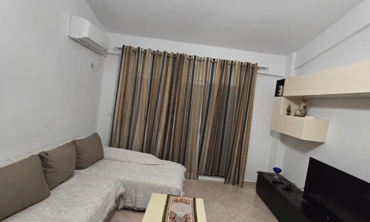 Shtepi me qera Apartament ne Tirane, 1+1, Mobilimi E mobiluar, Pagesa 40,000  Leke.