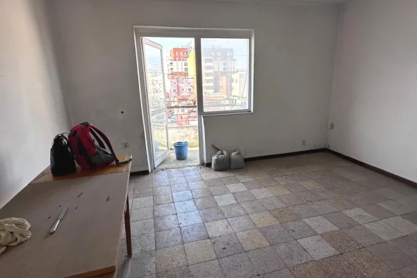 Shtepi ne shitje 3+1 ne Tirane - 120,000 Euro