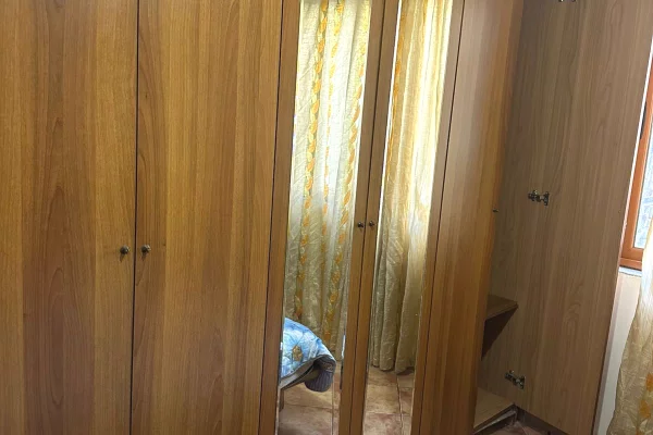 Shtepi me qera Apartament ne Tirane, 1+1, Mobilimi E mobiluar, Pagesa 30,000  Leke.