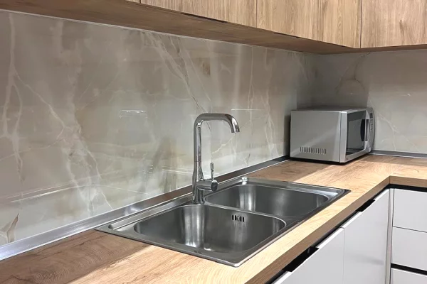 Shtepi me qera Apartament ne Tirane, 1+1, Mobilimi E mobiluar, Pagesa 600  Euro.