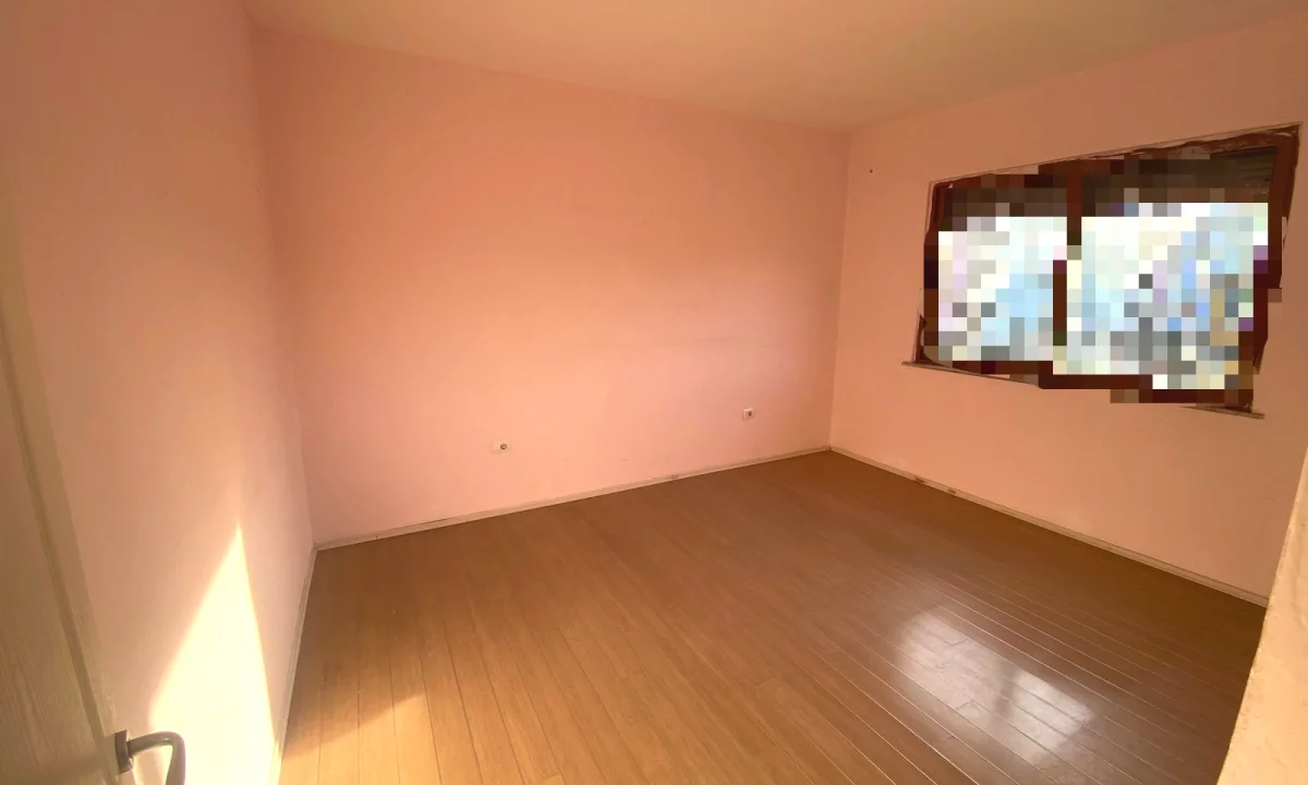 Apartment for sale in Tirana 2+1, Emty