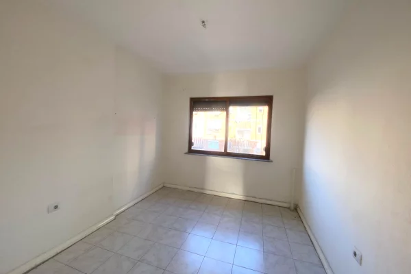 Apartment for sale in Tirana 2+1, Emty