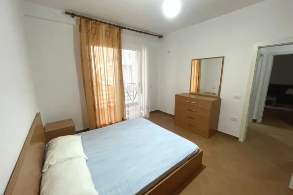 Shtepi me qera Apartament ne Tirane, 1+1, Mobilimi E mobiluar, Pagesa 35,000  Leke.