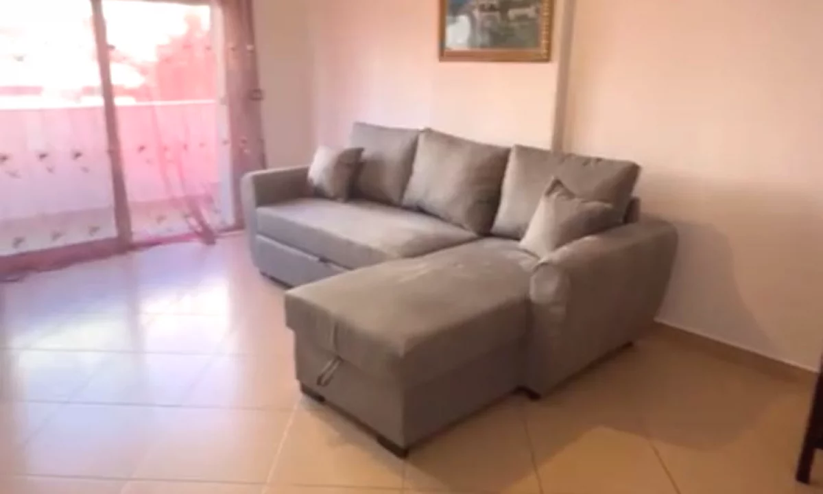 Shtepi me qera Apartament ne Tirane, 1+1, Mobilimi E mobiluar, Pagesa 420  Euro.