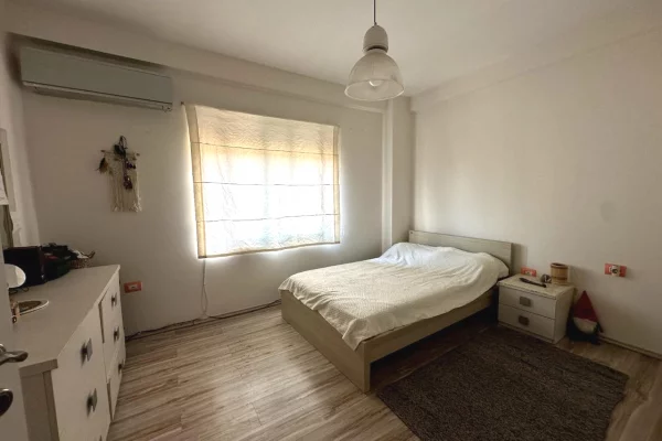 Shtepi me qera Apartament ne Tirane, 2+1, Mobilimi E mobiluar, Pagesa 50,000  Leke.