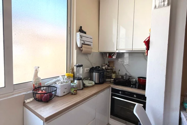 Shtepi ne shitje Apartament ne Tirane, 1+1, Mobilimi E mobiluar, Pagesa 12,000,000  Leke.