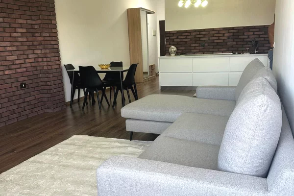 JEPET ME QIRA APARTAMENT 1+1 – LIQENI I THATË, TIRANË