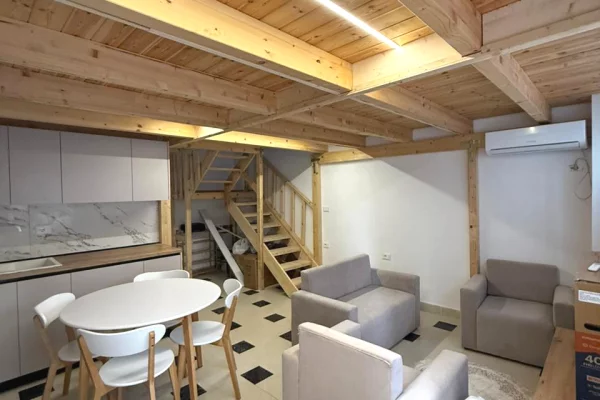 🏡 DUPLEX ME QERA – Selvia