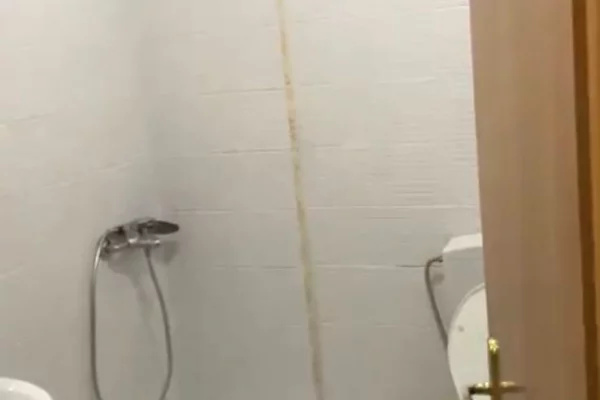 Shtepi me qera Apartament ne Tirane, 2+1, Mobilimi E mobiluar, Pagesa 50,000  Leke.