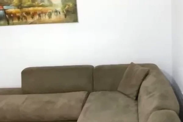 Shtepi me qera 2+1 ne Tirane - 50,000 Leke