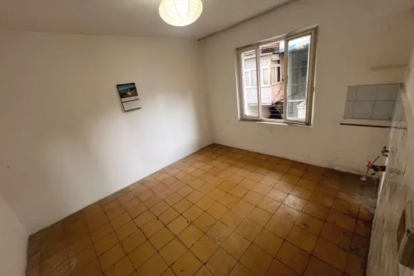 Shtepi ne shitje 1+1 ne Tirane - 103,000 Euro