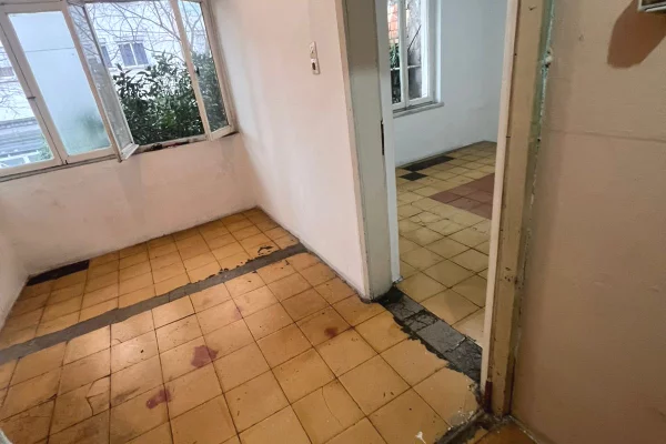 Shtepi ne shitje Apartament ne Tirane, 1+1, Mobilimi Bosh, pa mobiluar, Pagesa 103,000  Euro.