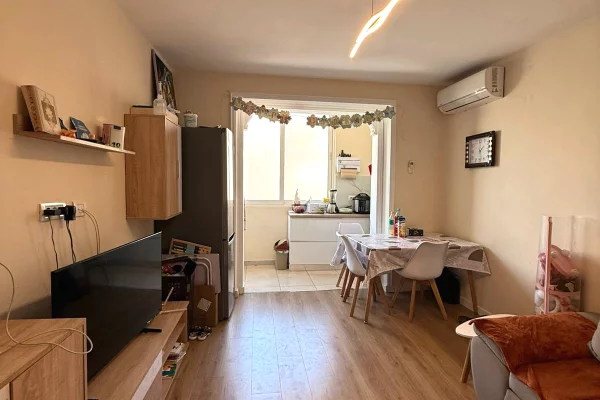 Shtepi ne shitje Apartament ne Tirane, 1+1, Mobilimi E mobiluar, Pagesa 12,000,000  Leke.