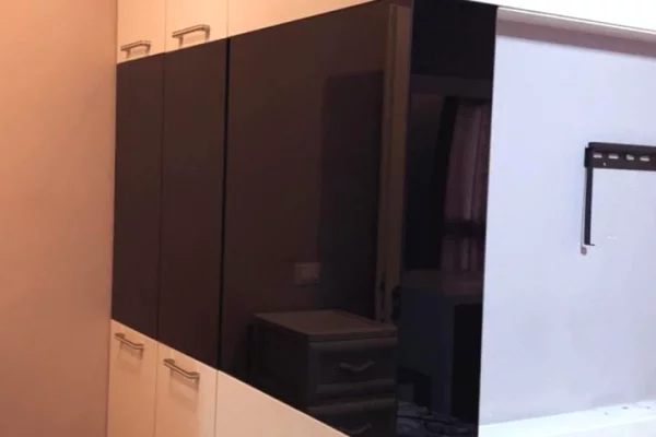 Shtepi me qera Apartament ne Tirane, 2+1, Mobilimi E mobiluar, Pagesa 50,000  Leke.