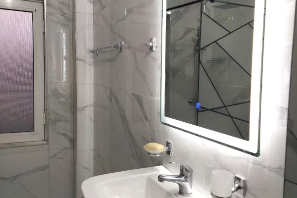 Shtepi me qera Apartament ne Tirane, 1+1, Mobilimi E mobiluar, Pagesa 48,000  Leke.