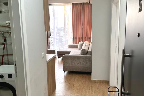 ✨ Apartament me qera në Rrugën Riza Cerova ✨