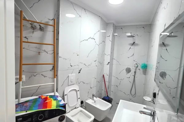 Shtepi me qera Apartament ne Tirane, 1+1, Mobilimi E mobiluar, Pagesa 600  Euro.