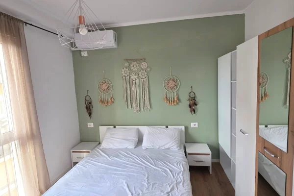 Shtepi me qera Apartament ne Tirane, 1+1, Mobilimi E mobiluar, Pagesa 600  Euro.