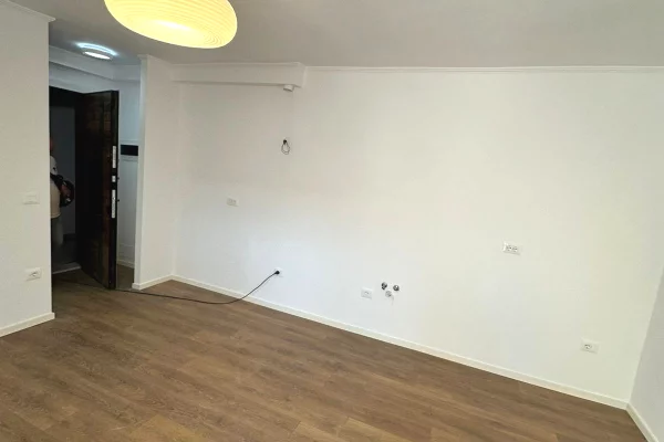 House for Sale 1+1 in Tirana - 115,000 Euro