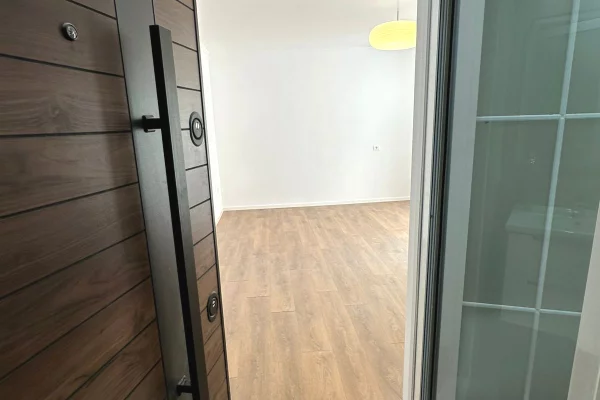 Apartment for sale in Tirana 1+1, Emty