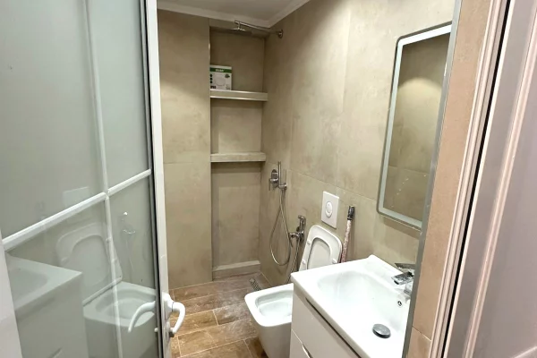 Apartment for sale in Tirana 1+1, Emty