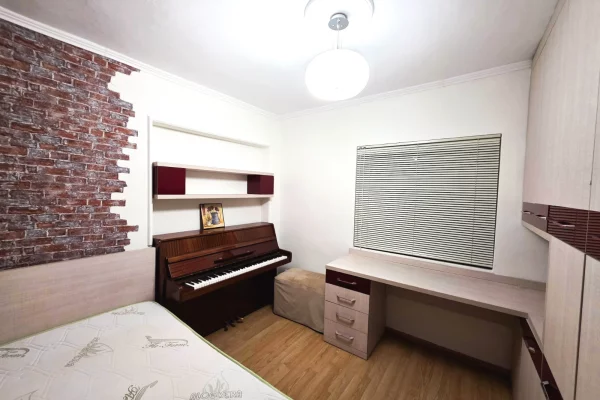Shtepi me qera Apartament ne Tirane, 4+1, Mobilimi E mobiluar, Pagesa 1,400  Euro.