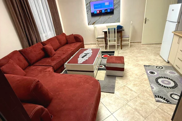 Shtepi me qera Apartament ne Tirane, 2+1, Mobilimi E mobiluar, Pagesa 45,000  Leke.