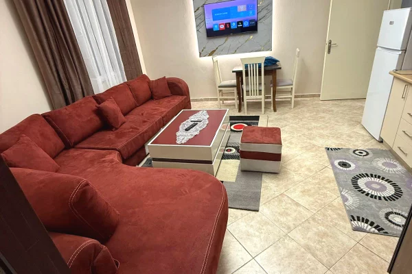 Shtepi me qera Apartament ne Tirane, 2+1, Mobilimi E mobiluar, Pagesa 45,000  Leke.