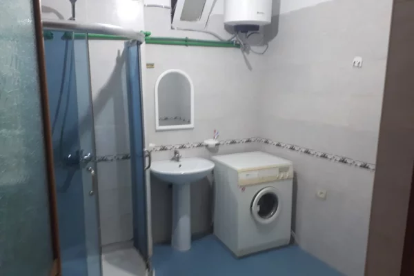 Shtepi me qera Apartament ne Tirane, 1+1, Mobilimi E mobiluar, Pagesa 30,000  Leke.