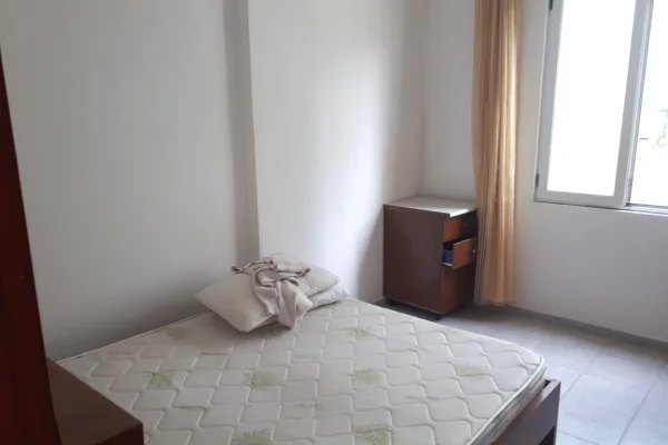 Shtepi me qera Apartament ne Tirane, 1+1, Mobilimi E mobiluar, Pagesa 30,000  Leke.