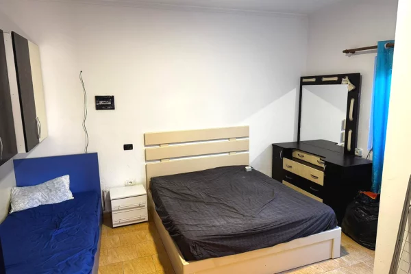 Shtepi me qera Shtepi Private ne Tirane, 1+1, Mobilimi E mobiluar, Pagesa 35,000  Leke.