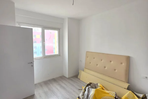 Shtepi me qera Apartament ne Tirane, 1+1, Mobilimi Bosh, pa mobiluar, Pagesa 500  Euro.
