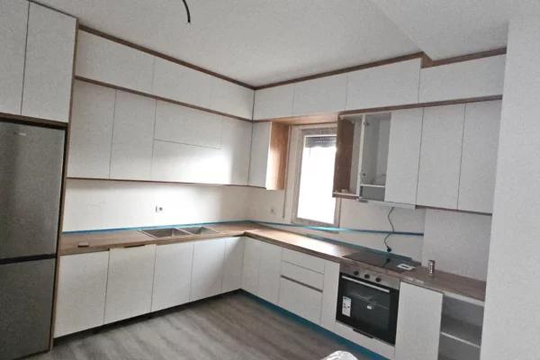 Appartamento in affitto a Tirana 2+1, Arredato