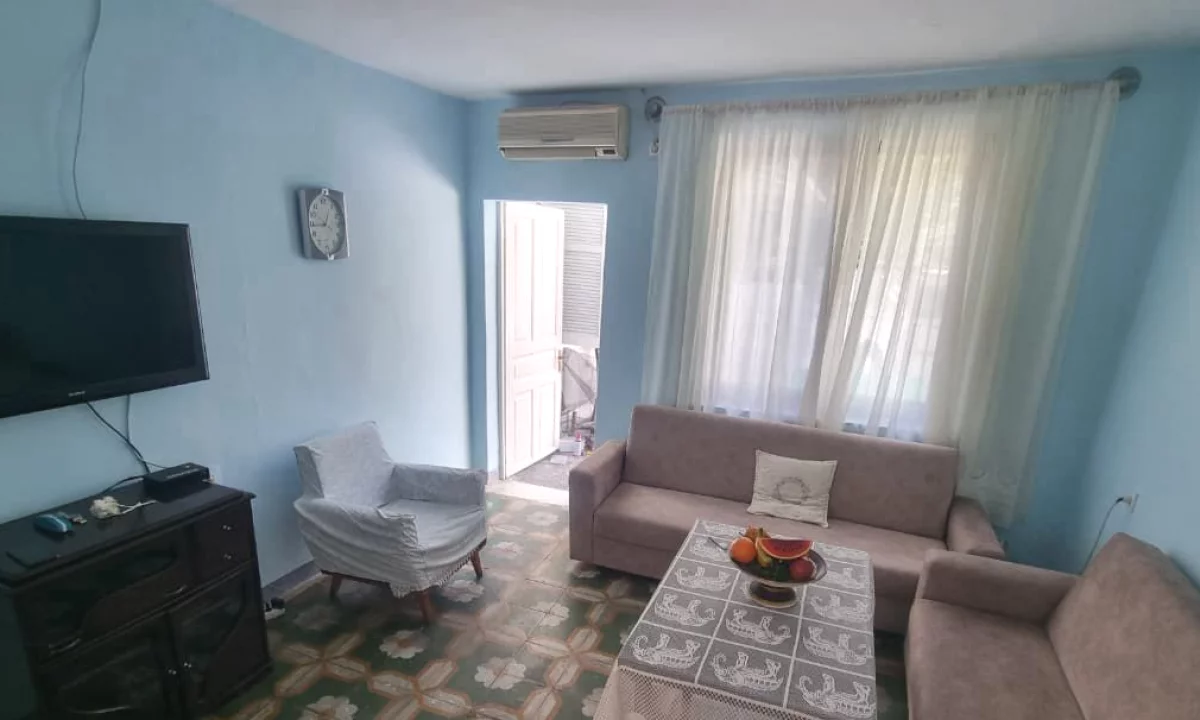 Shtepi me qera Shtepi Private ne Tirane, 2+1, Mobilimi E mobiluar, Pagesa 60,000  Leke.