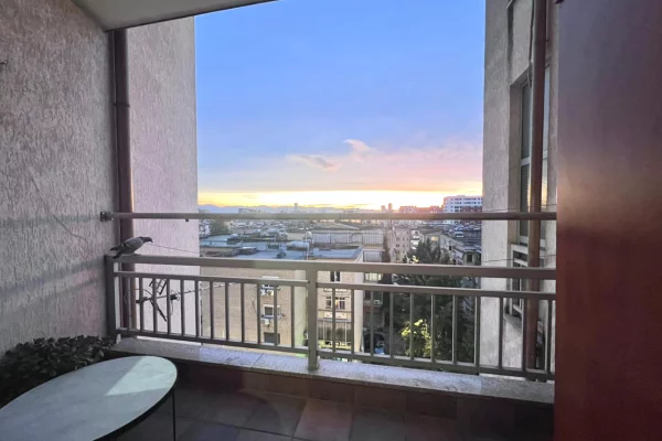 Shtepi me qera Apartament ne Tirane, 1+1, Mobilimi E mobiluar, Pagesa 40,000  Leke.