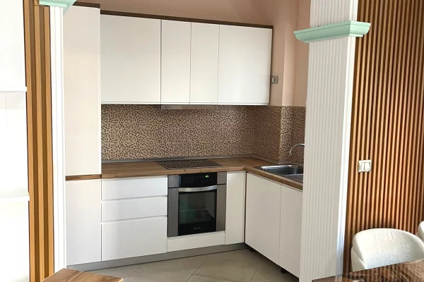 Shtepi me qera Apartament ne Tirane, 1+1, Mobilimi E mobiluar, Pagesa 60,000  Leke.