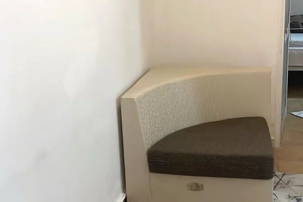 Shtepi me qera Shtepi Private ne Tirane, 1+1, Mobilimi E mobiluar, Pagesa 350  Euro.